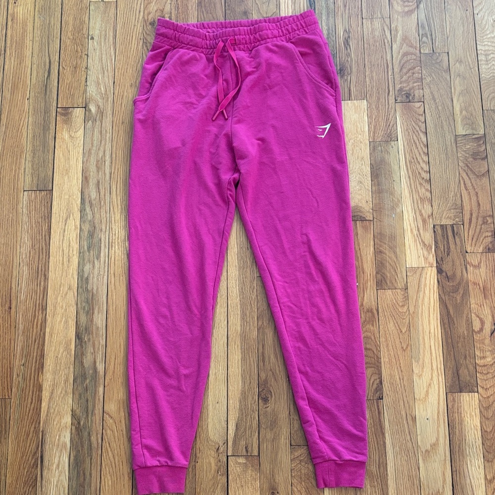 Gymshark women’s Magenta Drawstring Joggers
